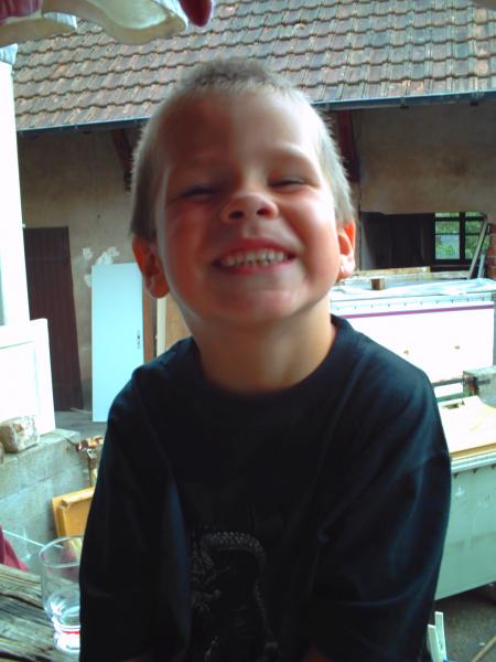 voila mon cousin le petit monstre