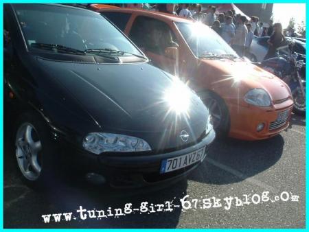 trop belle voiture opel tigra noire